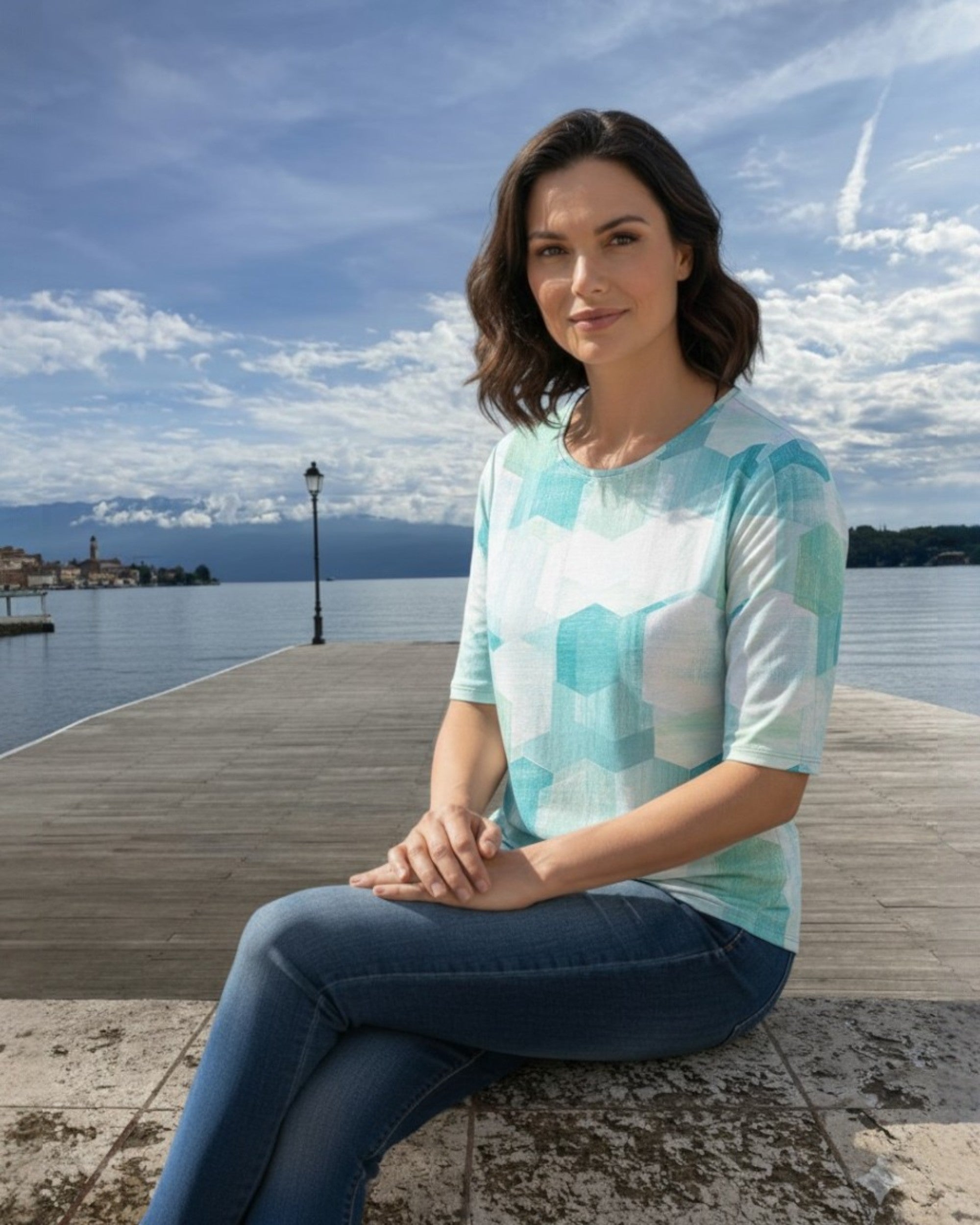 Sommerliches Shirt in mint mit stylischem Druck