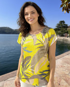 Shirt T-Sleeves – Sommerliches Statement mit tropischem Print