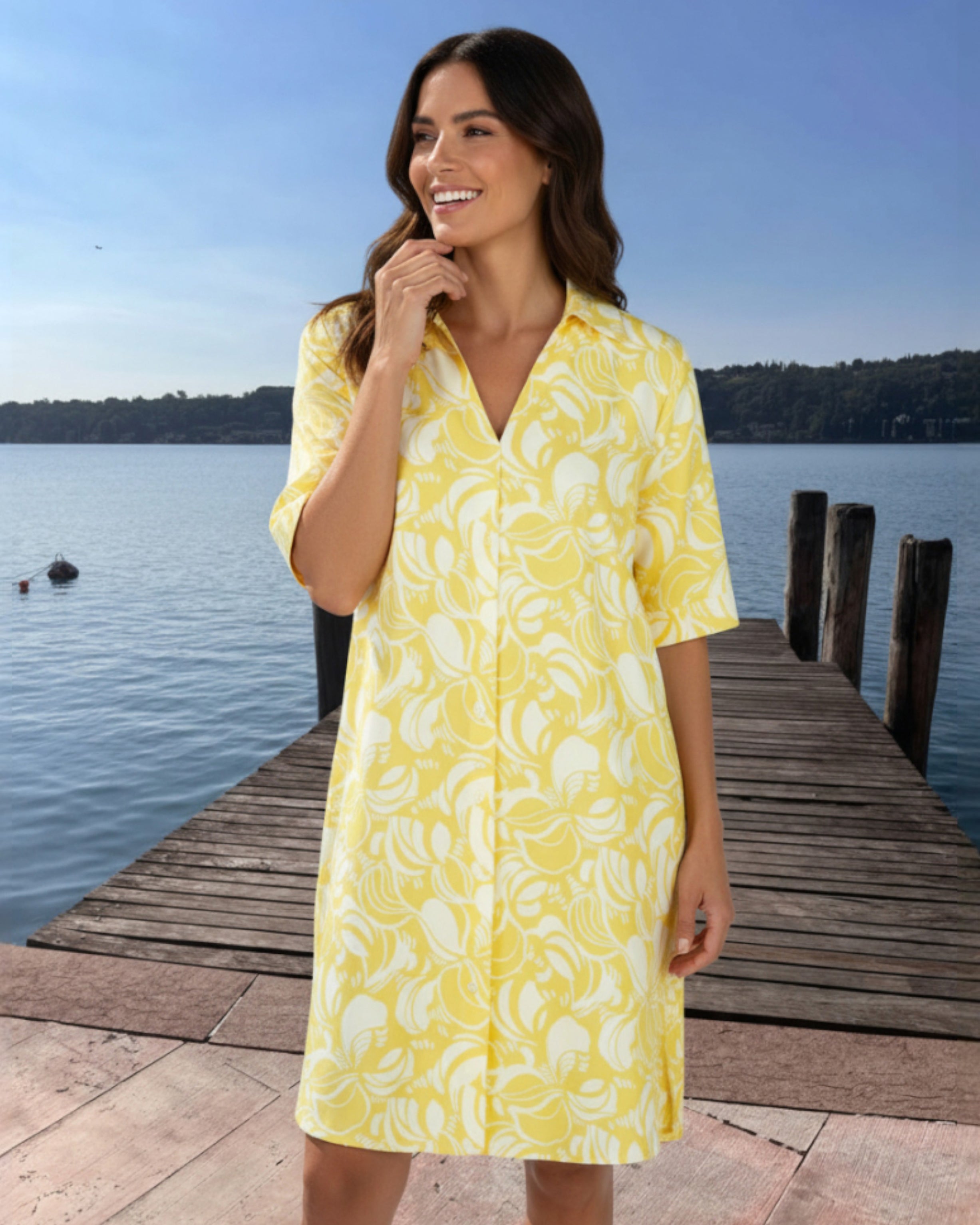 💚🤍🩷 Florales Viskosekleid „Riviera“ – Leichtes Halbarmkleid mit Kragen in Rot/Weiß