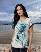 Damen Shirt mit floralem Print – Elegantes Shirt in Türkis & weiß, leicht & feminin