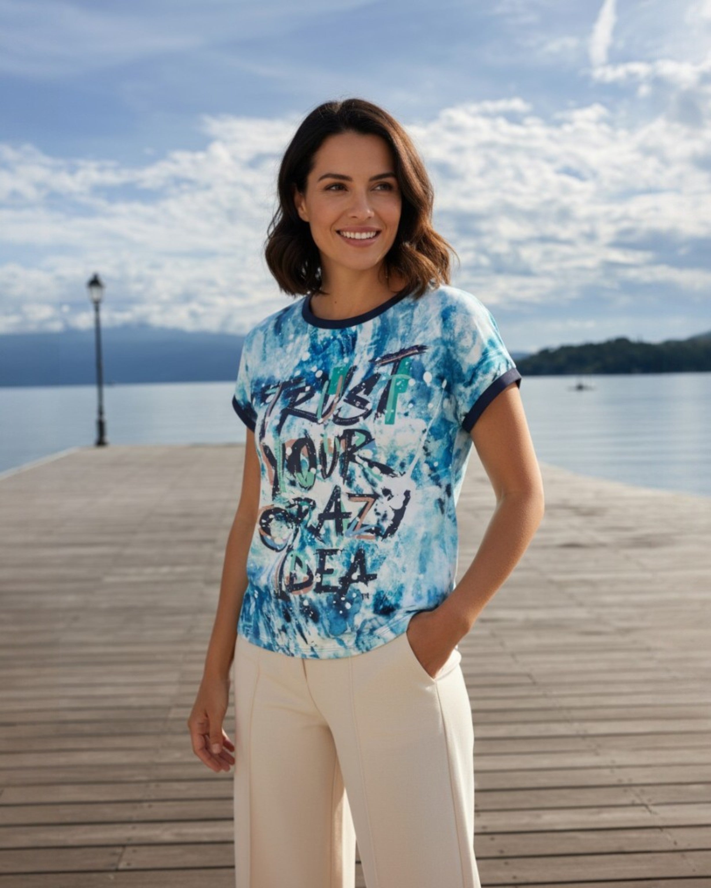 Stylisches Shirt mit überschnittener Schulter – Moderner Statement-Look