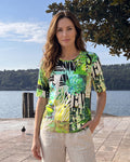 Shirt mit Tropical-Patchwork – Modernes Printshirt in Grün-Multicolor