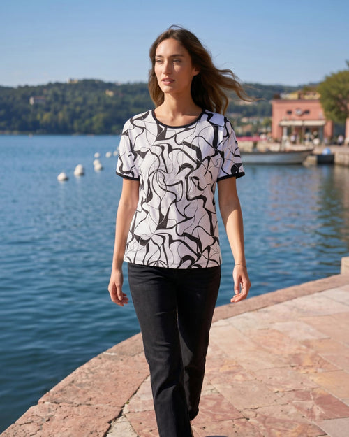 Stylisches Damen-Shirt mit abstraktem Wellenmuster & Strass-Verzierung