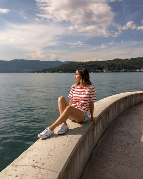 T-Shirt mit Streifen & Print – modisch, bequem, vielseitig