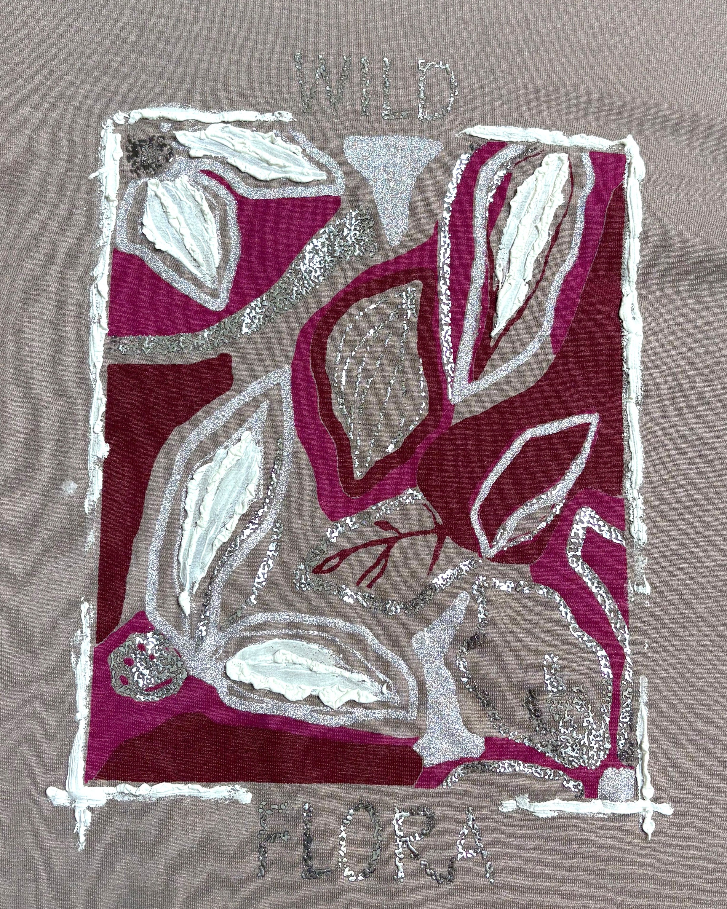 Langarmshirt mit künstlerischen Details