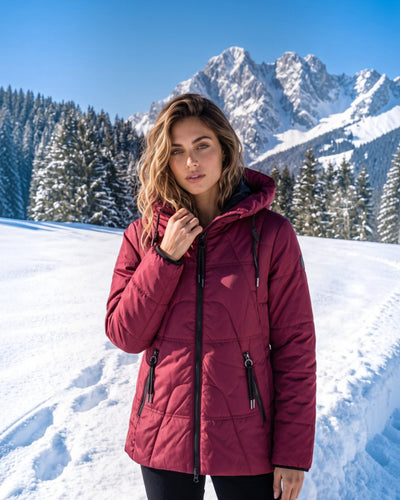 Steppjacke mit Kapuze