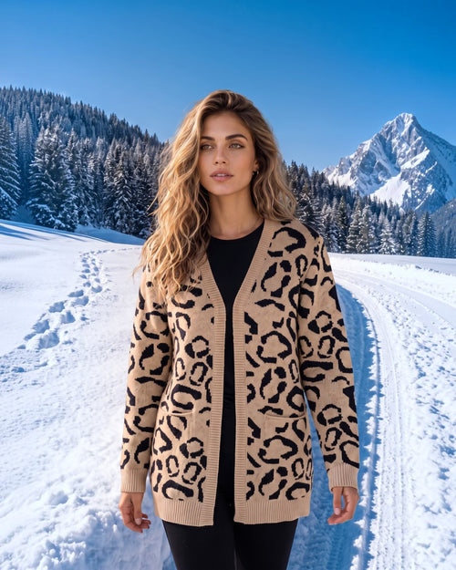 Strickjacke mit Leo-Muster