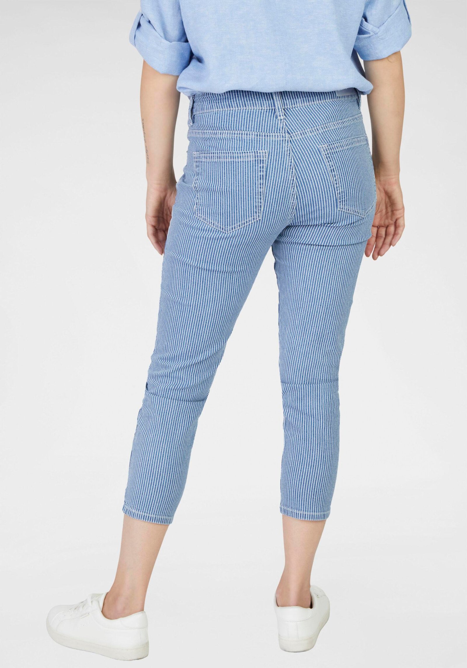 Damen 7/8-Jeans mit Stickereien